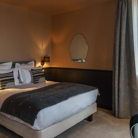 Hotel De La Plage Lion-sur-Mer Ngoại thất bức ảnh