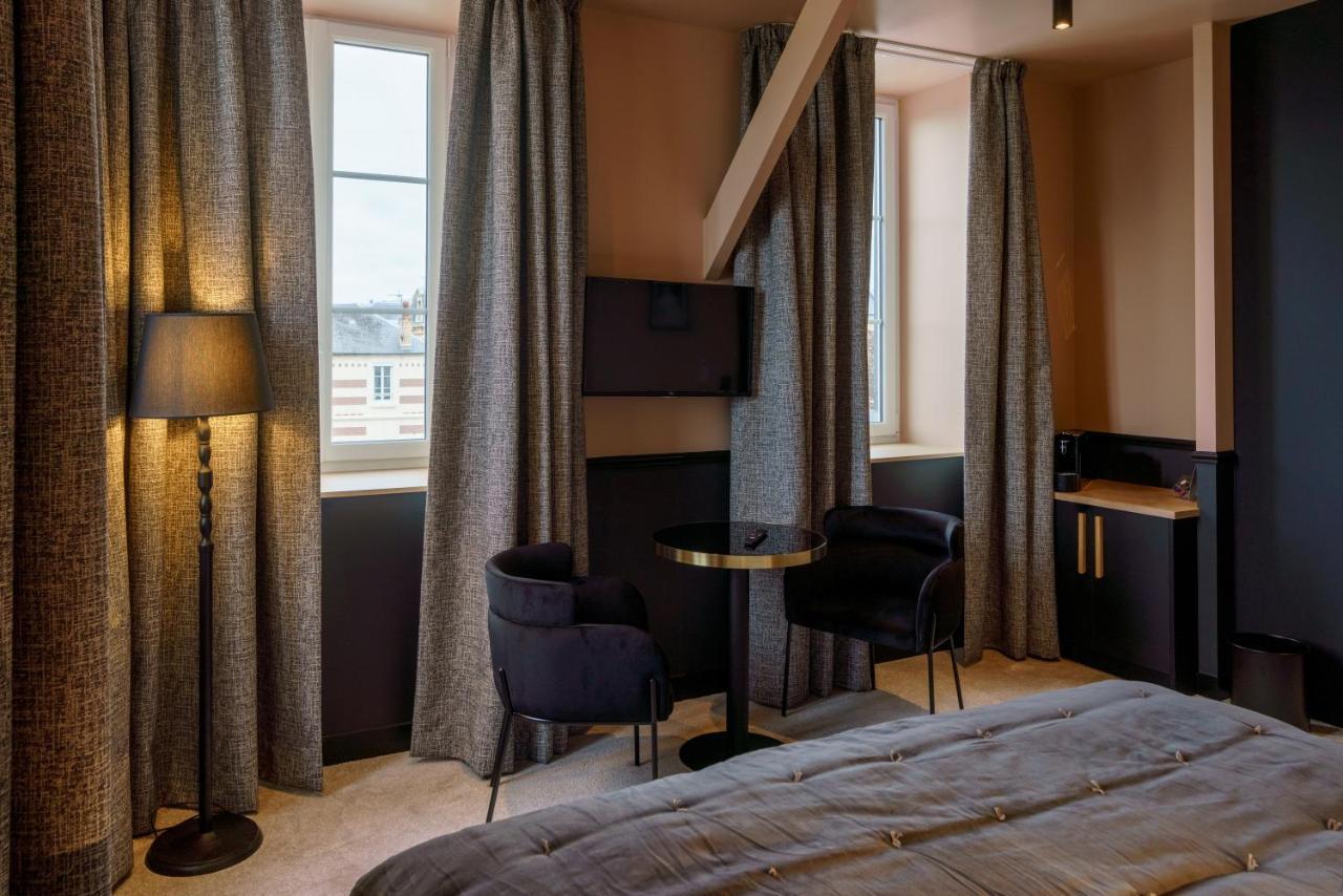 Hotel De La Plage Lion-sur-Mer Ngoại thất bức ảnh