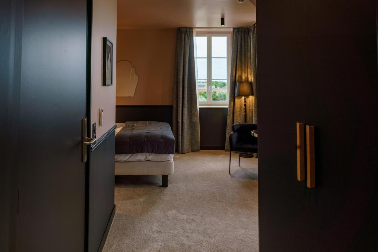 Hotel De La Plage Lion-sur-Mer Ngoại thất bức ảnh